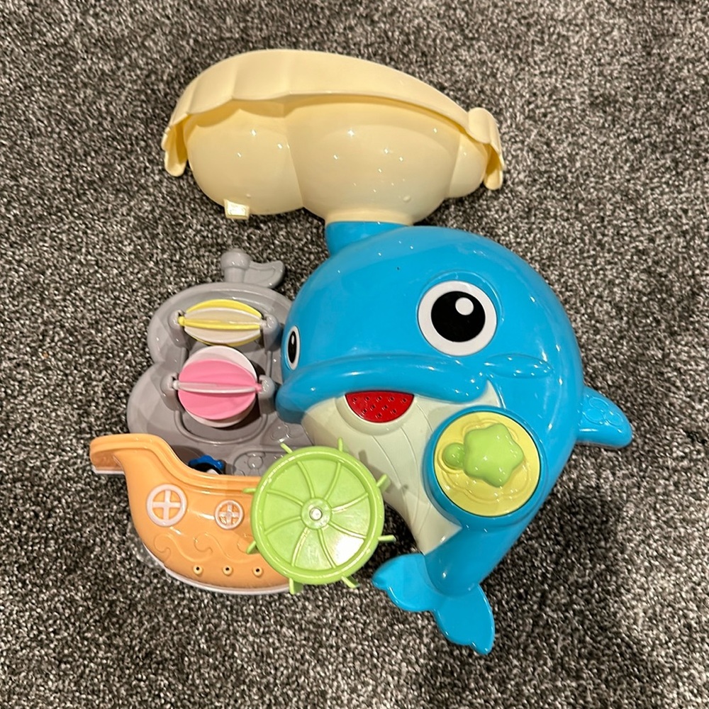 Bath toy